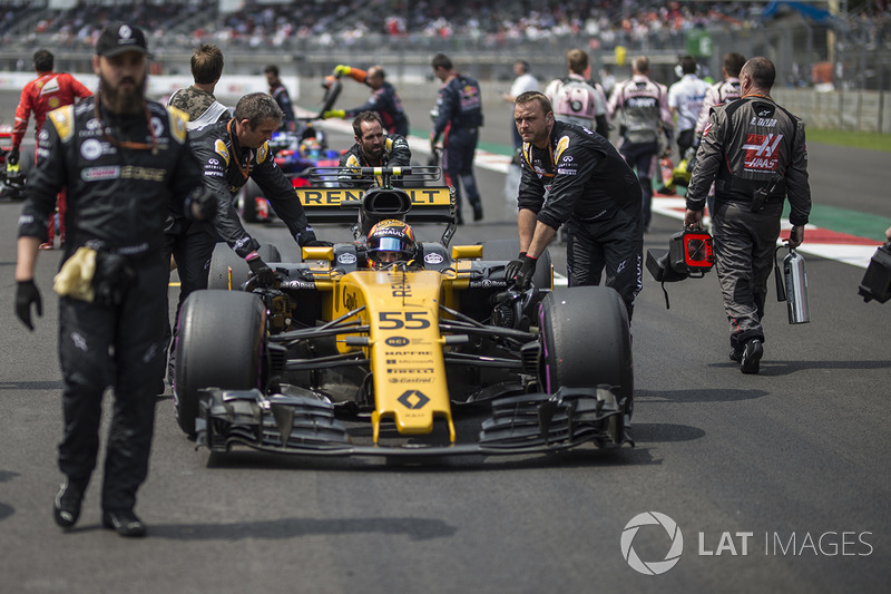 Carlos Sainz Jr., Renault Sport F1 Team RS17