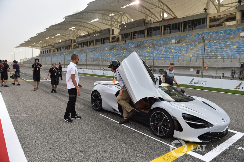 Pirelli pist turları McLaren'i