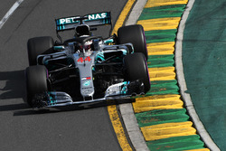 Льюис Хэмилтон, Mercedes AMG F1 W09