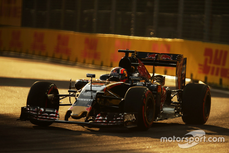 7. Daniil Kvyat, Scuderia Toro Rosso STR11