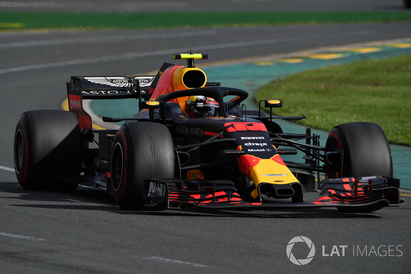 Ricciardo berjuang untuk merebut podium di balapan kandang