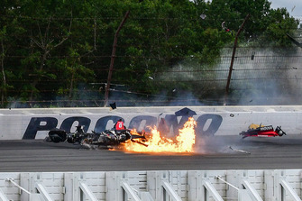 Robert Wickens, Schmidt Peterson Motorsports Honda, James Hinchcliffe, Schmidt Peterson Motorsports Honda, Ryan Hunter-Reay, Andretti Autosport Honda, Pietro Fittipaldi, Dale Coyne Racing Honda crash Todd Dziadosz