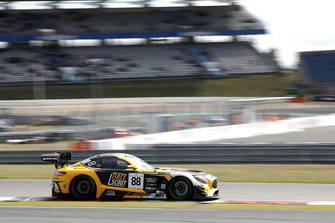 #88 Akka ASP Team Mercedes-AMG GT3: Raffaele Marciello, Michael Meadows