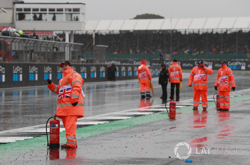 Mais la pluie continue de tomber