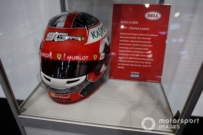 El casco de Charles Leclerc