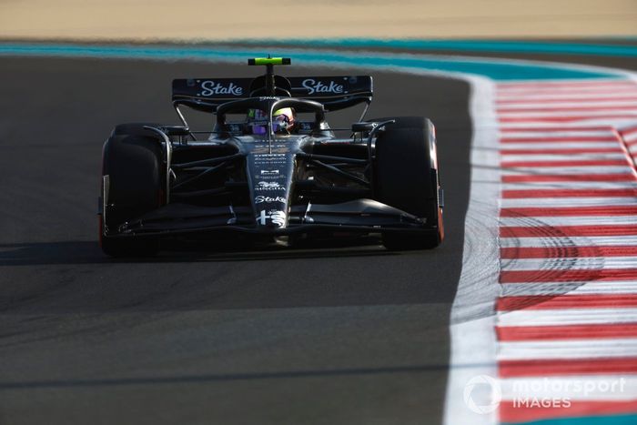 Zhou Guanyu, Alfa Romeo C43