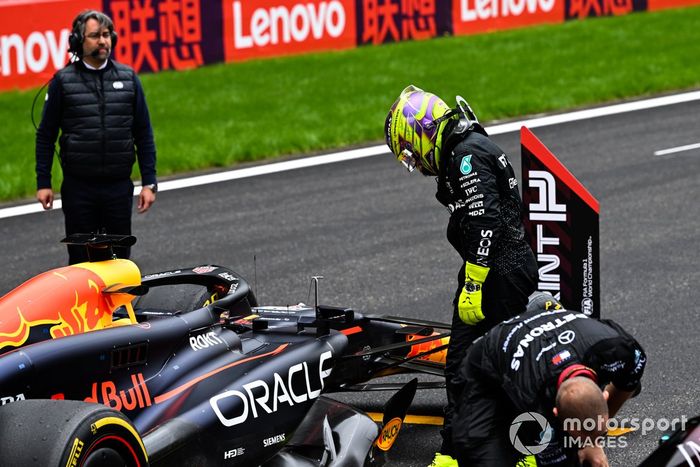 Lewis Hamilton, Mercedes-AMG F1 Team, 2ª posición, en la parrilla tras la Sprint Race