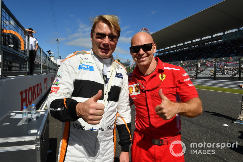 MIka Hakkinen et Mark Arnall lors des Legends F1 30th Anniversary Lap Demonstration
