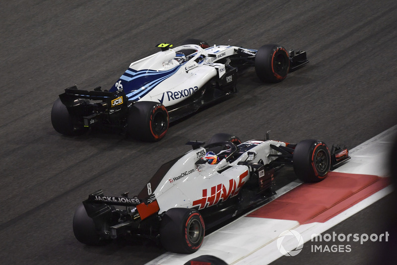 Romain Grosjean, Haas F1 Team VF-18 en Sergey Sirotkin, Williams FW41 