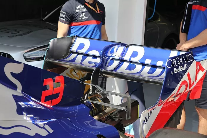 Toro Rosso STR14