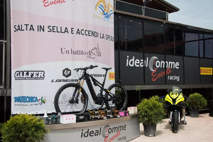 Salta in sella e accendi la speranza, iniziativa legata alla Pirelli Cup