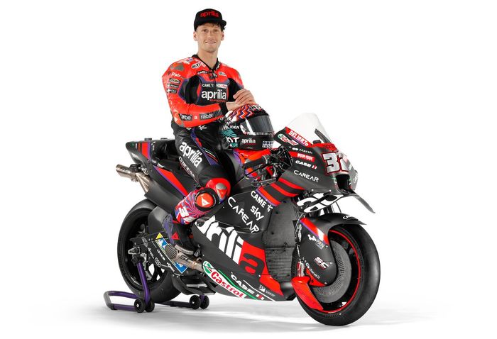 Lorenzo Savadori, Aprilia Racing Team