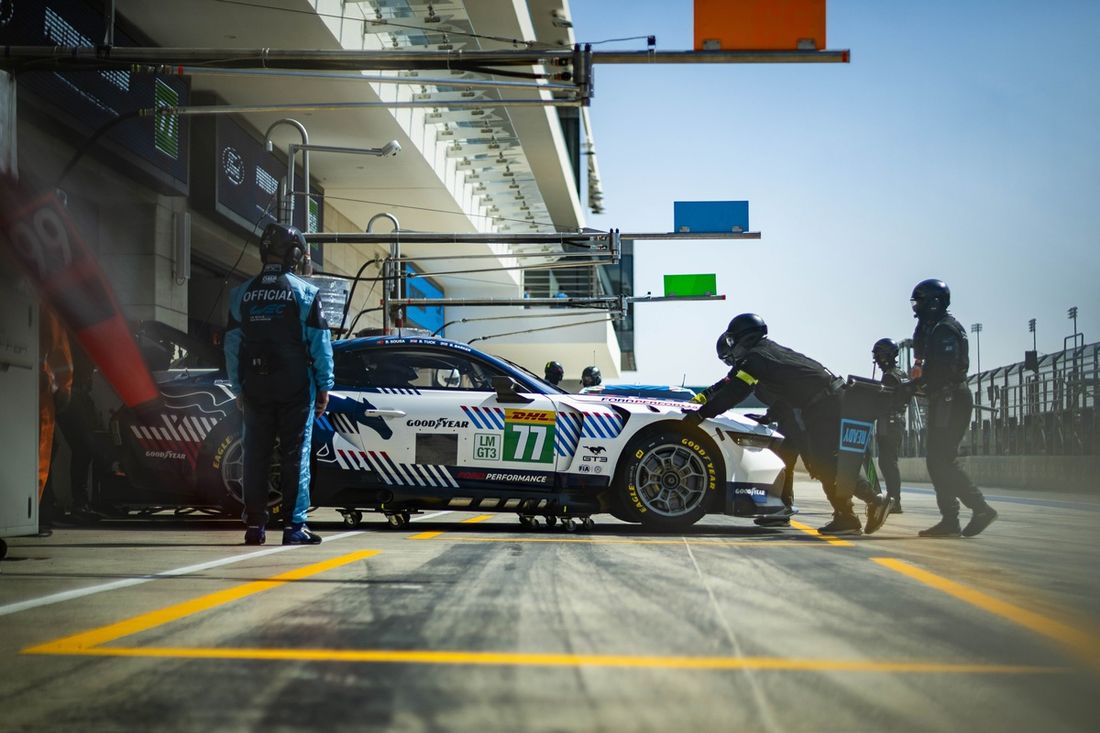 #77 Proton Competition Ford Mustang LMGT3: Bernardo Sousa, Ben Tuck, Benjamin Barker