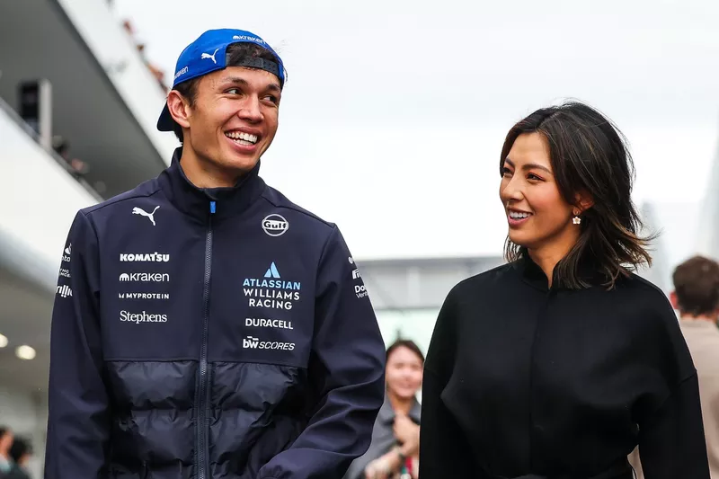 Alexander Albon, Williams et sa petite amie, Lily Muni He