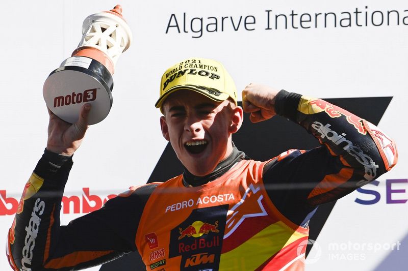 El ganador de la carrera y campeón del mundo Pedro Acosta, Red Bull KTM Ajo