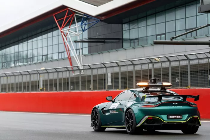 Aston Martin, Safety Car para la F1