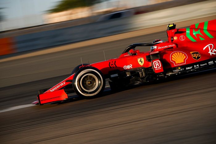 Carlos Sainz Jr., Ferrari SF21 