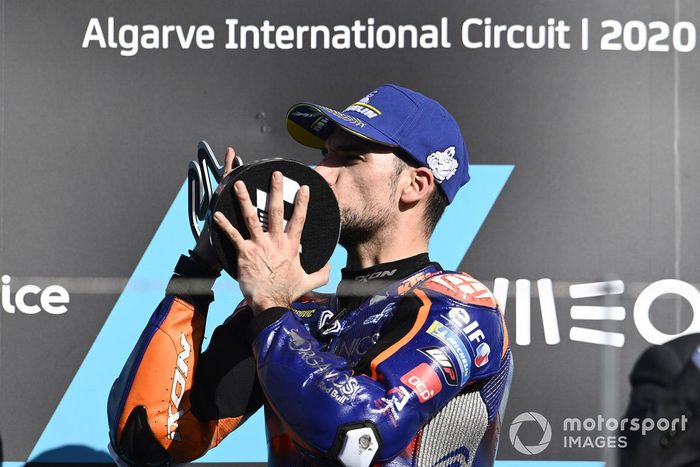 Podio: el ganador del GP de Portugal 2020, Miguel Oliveira, Red Bull KTM Tech 3