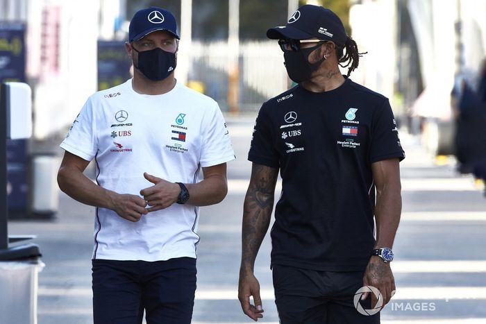 Valtteri Bottas, Mercedes-AMG F1 y Lewis Hamilton, Mercedes-AMG F1 