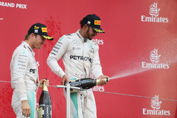 Podium: race winner Nico Rosberg, Mercedes AMG F1, third place Lewis Hamilton, Mercedes AMG F1