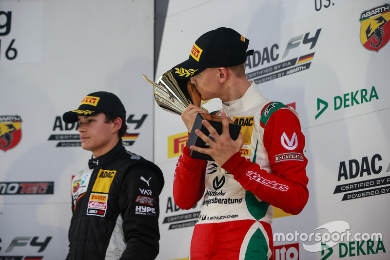 Podio: Mick Schumacher, Prema Powerteam