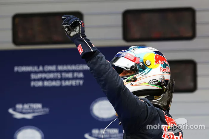 Second place Daniel Ricciardo, Red Bull Racing