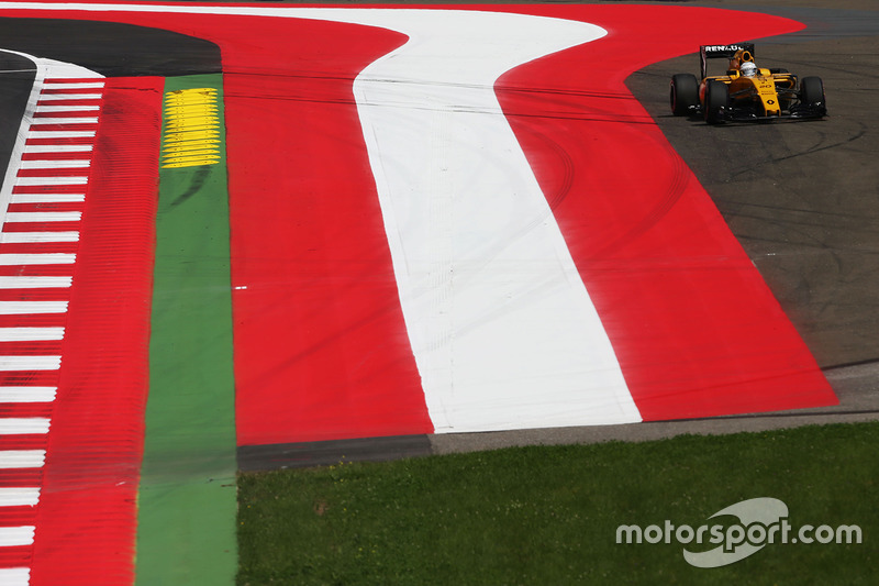 9. Kevin Magnussen, Renault Sport F1 Team RS16