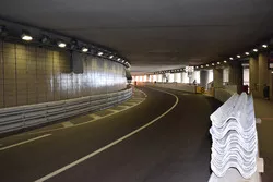 Tunnel