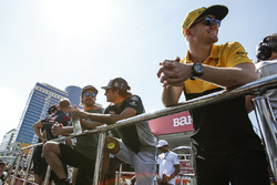 Нико Хюлькенберг, Renault Sport F1, Фернандо Алонсо, McLaren, и Карлос Сайнс-мл., Scuderia Toro Ross