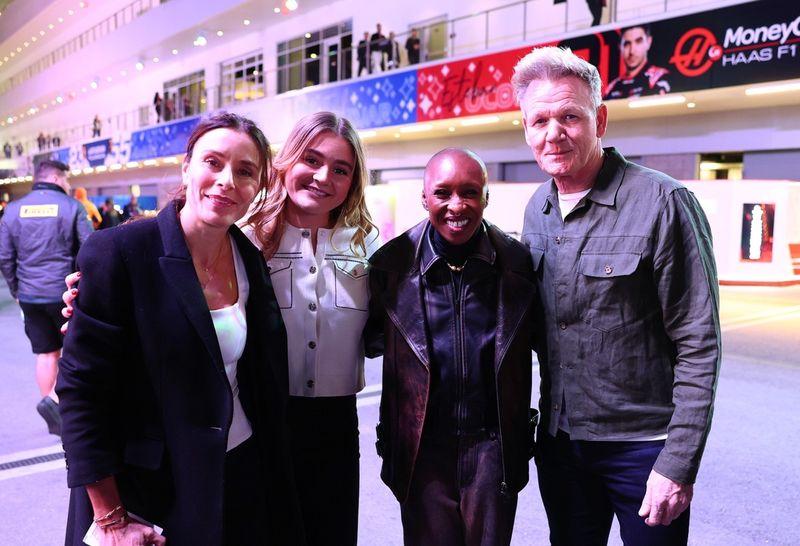 Cynthia Erivo se reúne con Gordon Ramsay y Tana Ramsay en el Paddock 