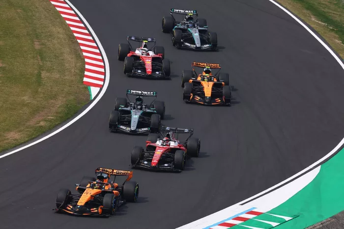 Charles Leclerc, Ferrari, Oscar Piastri, McLaren
