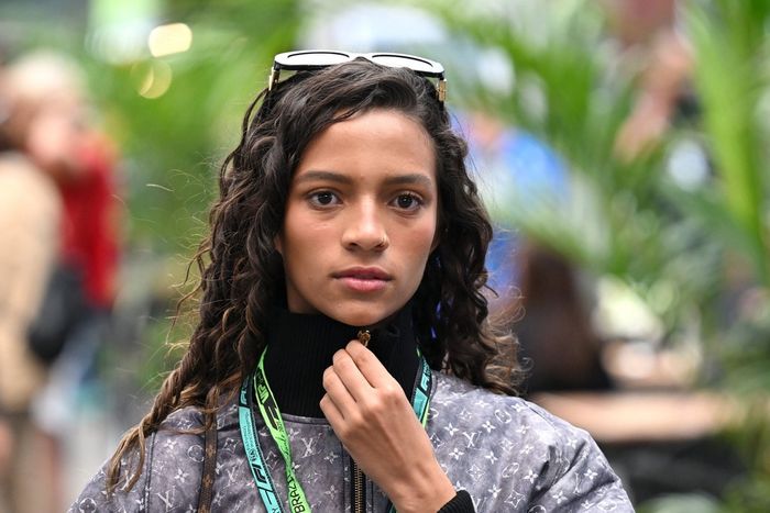 Rayssa Leal arrives in the Paddock