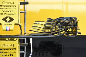 Renault F1 front wing detail