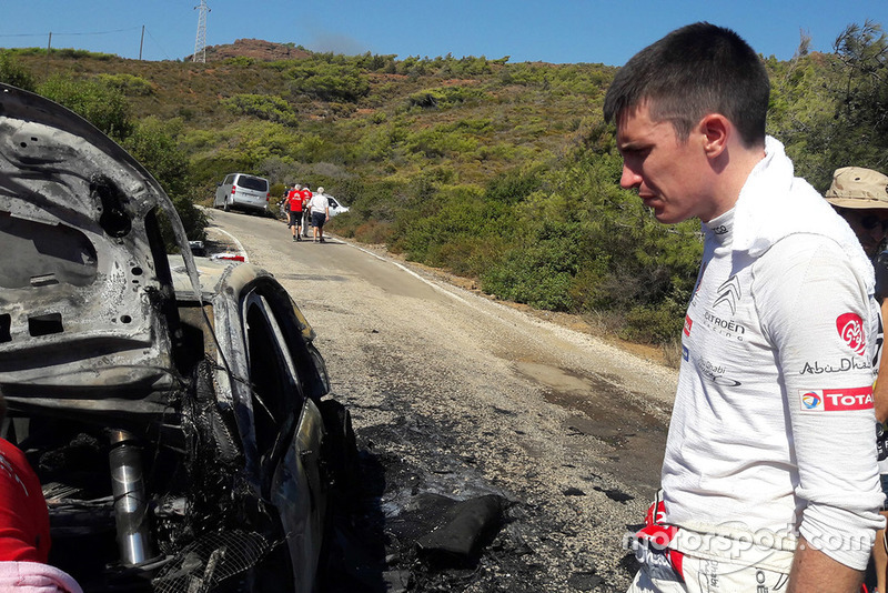 Craig Breen, Scott Martin, Citroën World Rally Team Citroën C3 WRC, burn car