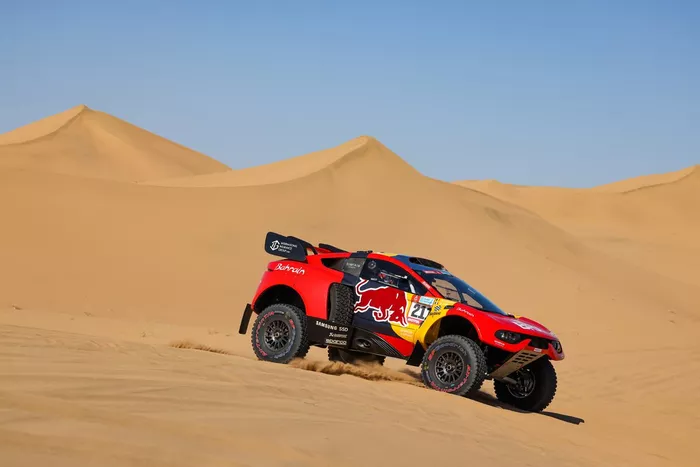 #211 Bahrain Raid Xtreme Prodrive: Sebastien Loeb, Fabian Lurquin