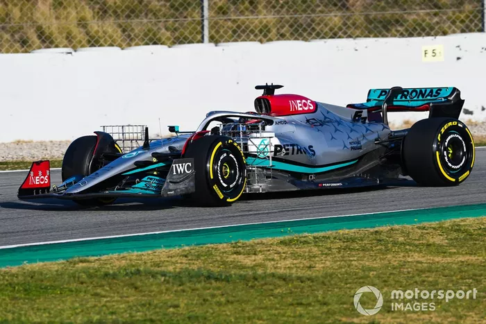 George Russell, Mercedes W13