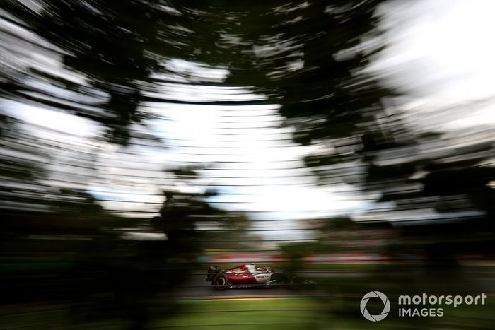 Zhou Guanyu, Alfa Romeo C42