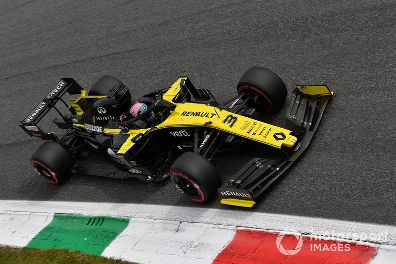 Daniel Ricciardo, Renault F1 Team R.S.19