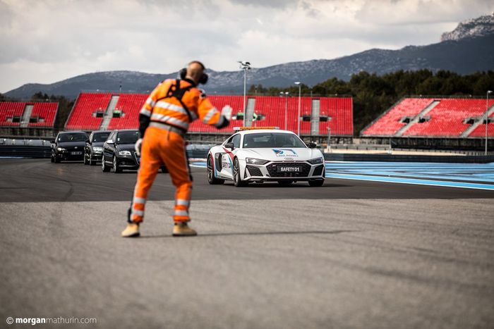 Equipes de segurança do circuito Paul Ricard
