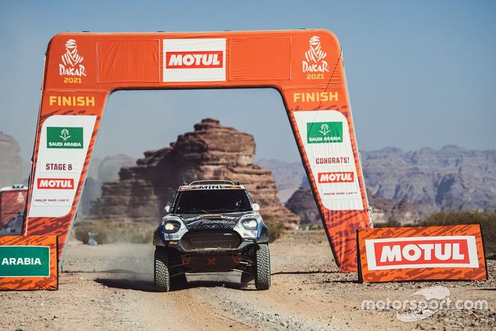 #317 X-Raid Mini JCW Rally Team Bmw: Vladimir Vasilyev, Dmitro Tsyro