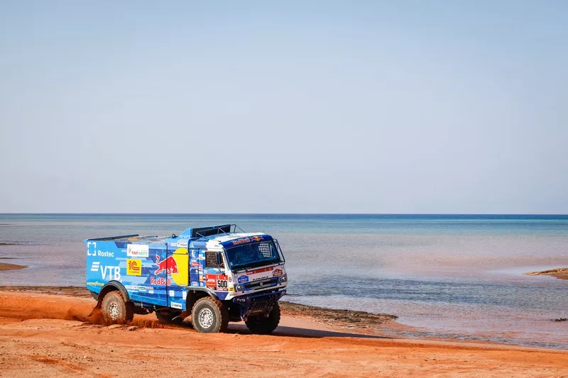 #500 Kamaz - Master: Andrey Karginov, Andrey Mokeev, Igor Leonov