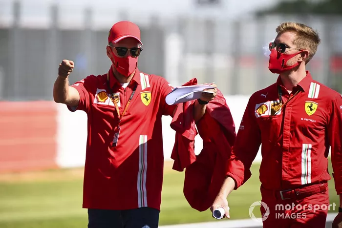 Sebastian Vettel, Ferrari con sus ingenieros