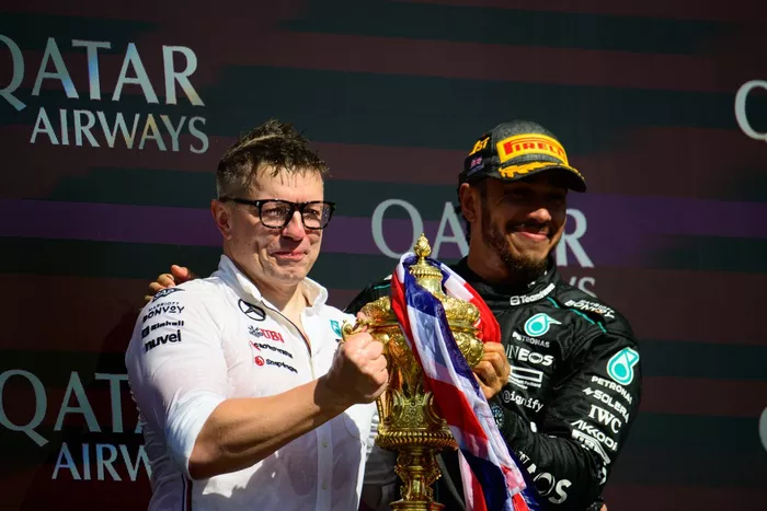 Peter Bennington, Lewis Hamilton, Mercedes-AMG