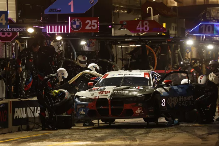 #48 Paul Miller Racing BMW M4 GT3 EVO: Max Hesse, Dan Harper, Jesse Krohn