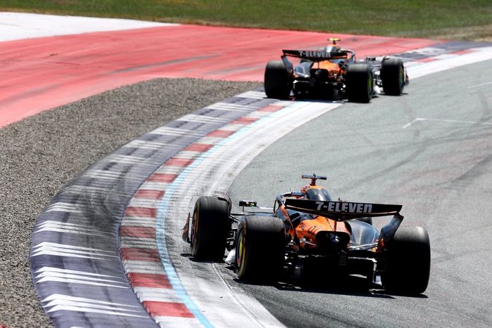 Lando Norris, McLaren, Oscar Piastri