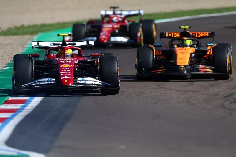 Charles Leclerc, Ferrari, Lewis Hamilton, Lando Norris, McLaren