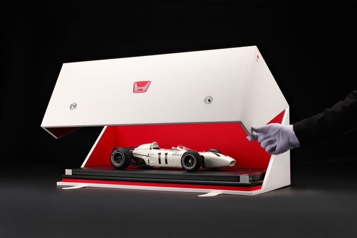 ハンドメイド&部品点数1600超え……! ホンダ、F1初優勝60周年を ハンドメイド&部品点数1600超え……! ホンダ、F1初優勝60周年を