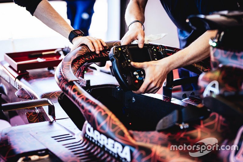 Alfa Romeo Racing direksiyon detayı