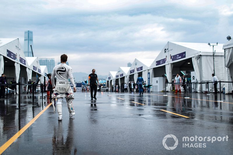 Sam Bird, Envision Virgin Racing in the pit lane