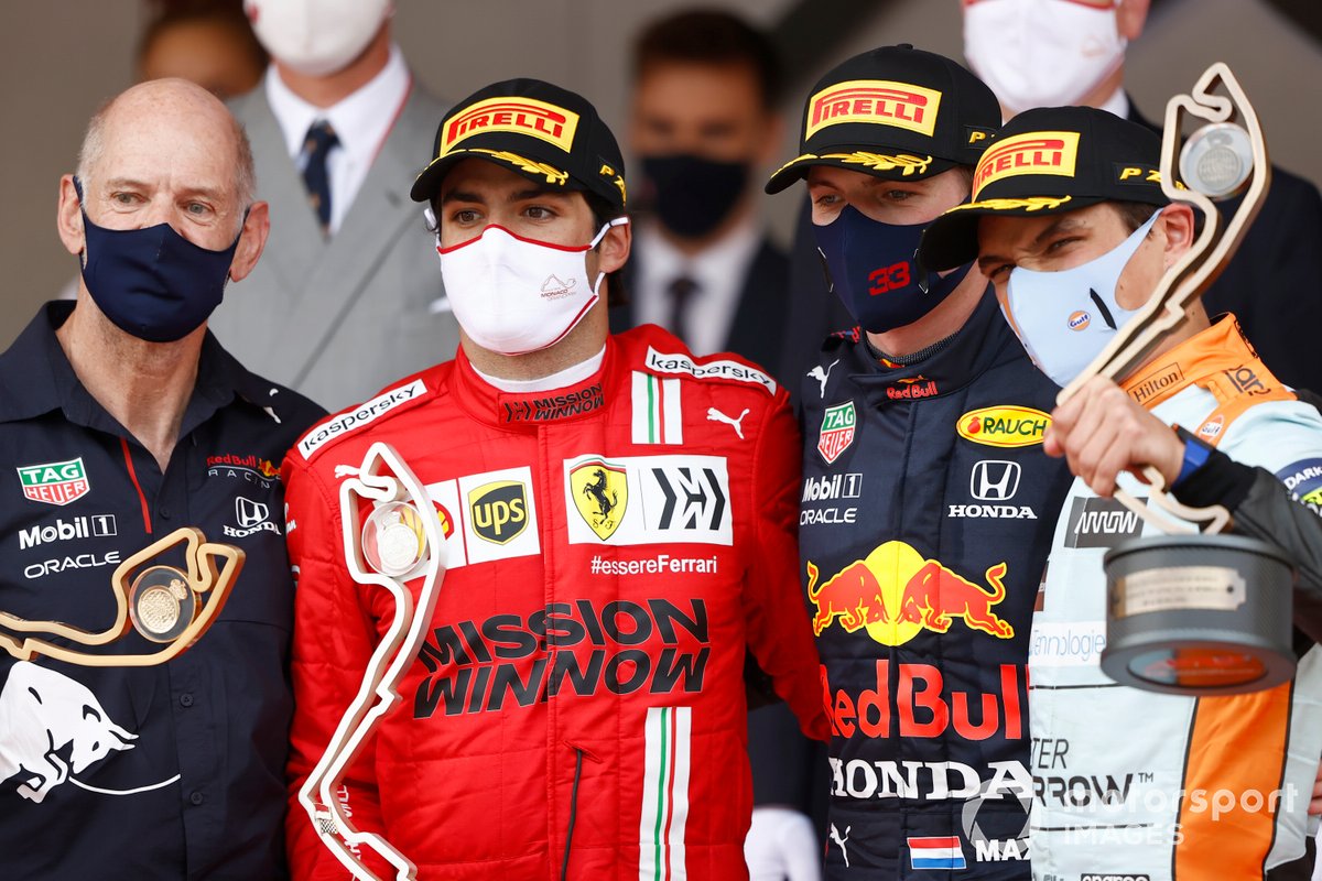 Adrian Newey, Chief Technical Officer, Red Bull Racing, Carlos Sainz Jr., Ferrari, 2nd position, Max Verstappen, Red Bull Racing, 1st position, and Lando Norris, McLaren, 3rd position, on the podium